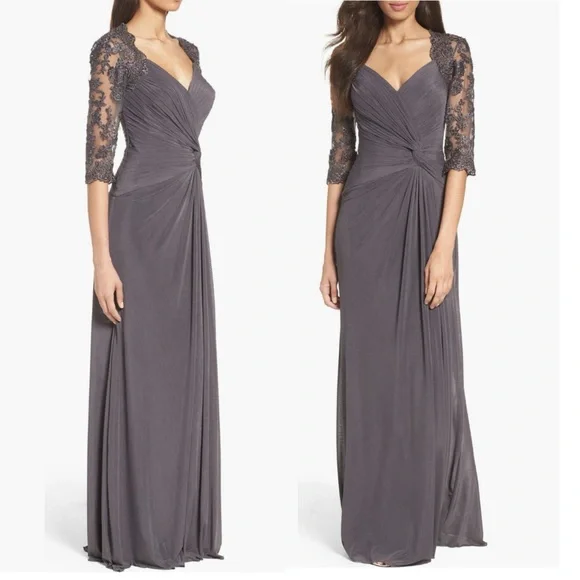 La FemmeRuched TwistColumn Gown size 6